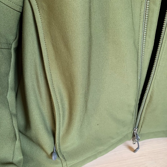 North Face jacket - Picture 2 of 9